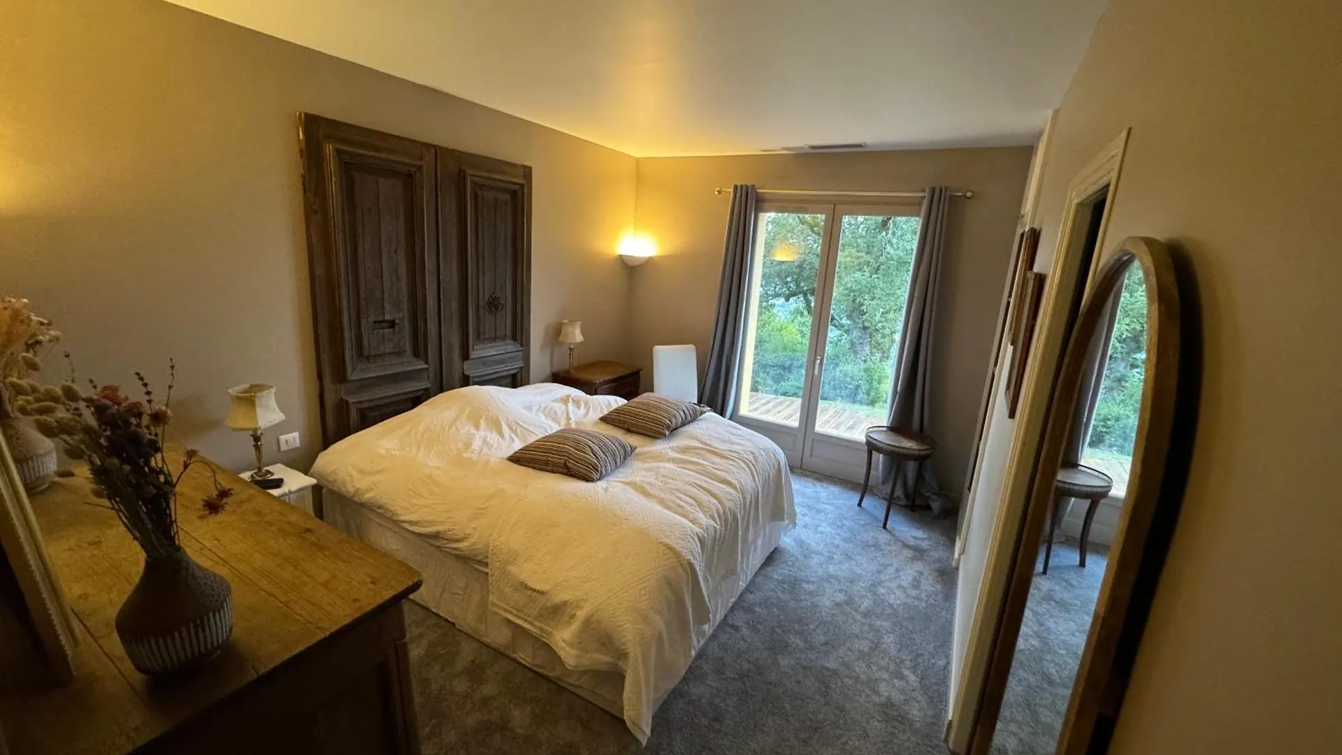 Villa Vue Panoramique, 6 Chambres, Piscine Chauffee Espalion 0*,  Francie